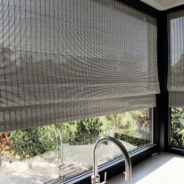 Vouwgordijnen in Woven Paper van Nature Deco