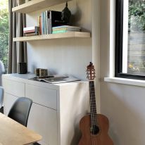 Eikenhouten planken en op maat gemaakt dressoir