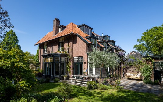 NAARDEN / villa compleet ontwerp, raamdecoratie, verf  en inrichting NAARDEN / villa compleet ontwerp, raamdecoratie, verf  en inrichting